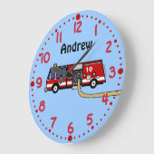 消防車の愛パーソナライズされた者の名前ボーイズ時計 ラージ壁時計 (傾斜)