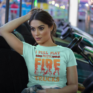 消防車の愛好家T型 Tシャツ