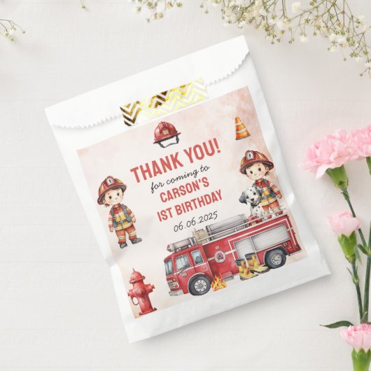 消防車の消防士1st誕生日パーティー フェイバーバッグ (封をした状態)