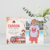 消防車の消防士2nd誕生日パーティー写真 招待状 (スタンド正面)