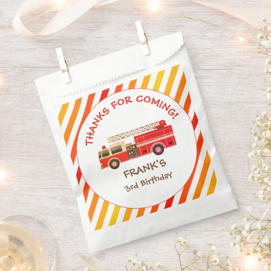 消防車の消防車のエンジンの誕生日パーティーの好意バッグ フェイバーバッグ (クリップ留めされた状態)