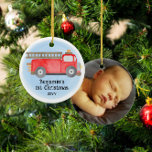 消防車ベビー第1回クリスマスフォトキープサケ セラミックオーナメント<br><div class="desc">消防車ベビー第1回クリスマスフォト記念オーナメント*調整品は当店で販売する。お連絡もし客様のマッチングデザインを作成するには、この製品を特定の製品に適用する必要ユニークがあります！6月2日までにDoodleLuluを見てくれてどうもありがとうバグデザイン!</div>