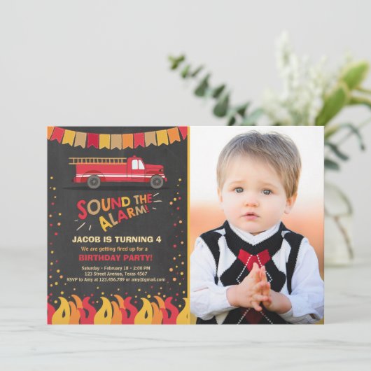 消防車消防士誕生日招待状ボーイ 招待状 (スタンド正面)