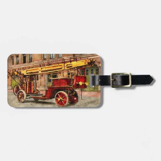 消防車 - 1907年の電動はしご消防車 ラゲッジタグ (正面横)