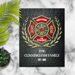 消防隊パーソナライズされた家 ジグソーパズル<br><div class="desc">幻想的な消防士の家族の名前、マルチーズパーソナライズされたは、あなたの家族のためだけにクロス</div>