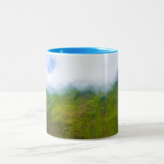 涙の壁,山ワイアレエール,カウアイ,ハワイ ツートーンマグカップ (中央)