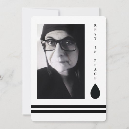 涙の滴り落ちる平和な休息 (正面)