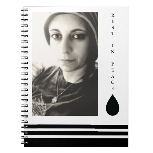 涙の滴り落ちる平和な休息 ノートブック (正面)