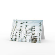 液体は空白のなカードをマストを立てっています