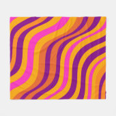 液体旋回流溝状ストライプY2Kパターン フリースブランケット (正面(横))