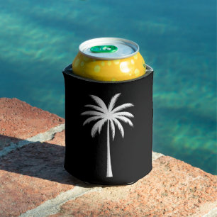 涼しい夏休みの夕日が沈むビーチのヤシの木 缶クーラー