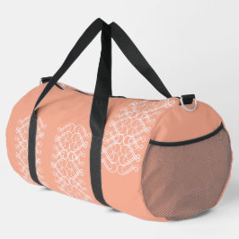 淡いオレンジ色の大型 ダッフルバッグ
