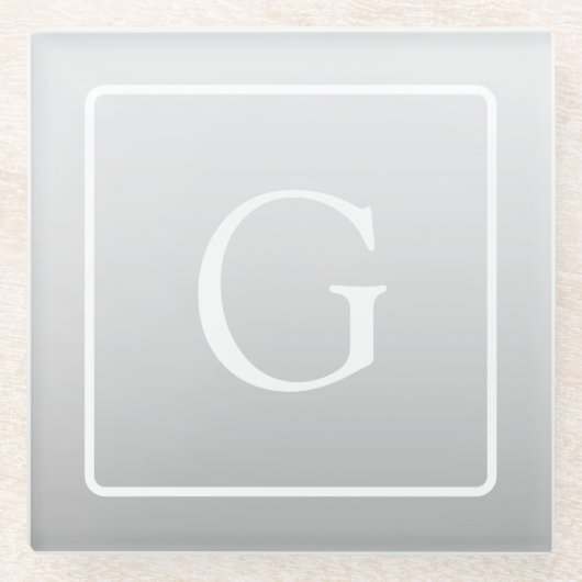 淡いグレーのグラデーション姓モノグラム ガラスコースター (正面)