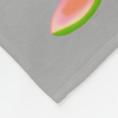 淡いシルバーグレーにピンクの蓮の花 フリースブランケット (角)