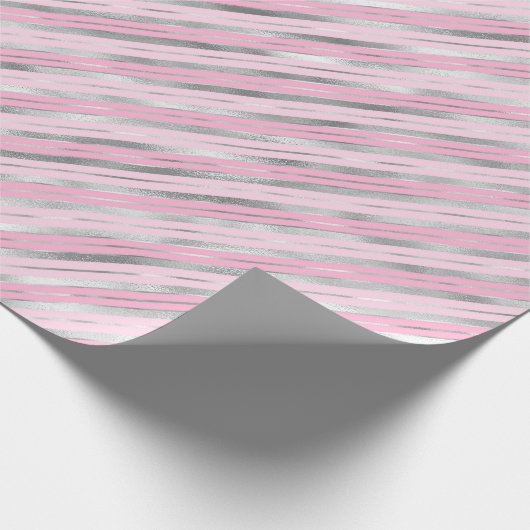 淡いピンクとシルバーのストライプ ラッピングペーパー (角)