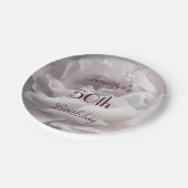 淡いピンクのバラの紙皿、第50誕生会 ペーパープレート (アングル)