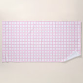 淡いピンクの白い四角形のグリッドパターン ビーチタオル (正面)