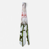 淡いピンクの芍薬と蕾 ネクタイ (正面)