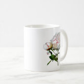淡いピンクの芍薬の花と蕾 コーヒーマグカップ (正面右)