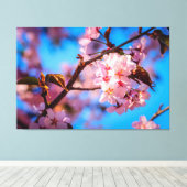 淡いピンクの花を咲かせた桜の木 キャンバスプリント (インサイチュ (ウッドフロア))