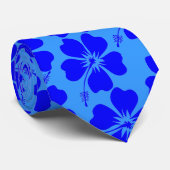 淡いブルーおよびロイヤルブルーのハイビスカス ネクタイ (ロール)