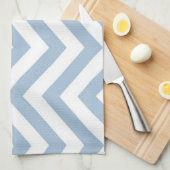 淡いブルーのグランジな織り目加工のシェブロン キッチンタオル (四つ折り)