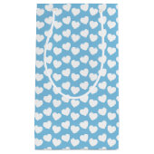 淡いブルーの小さいギフトバッグの白いハートパターン スモールペーパーバッグ (正面)