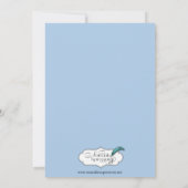 淡いブルーの白いフレームのモノグラムのベビーの発表 案内状 (裏面)