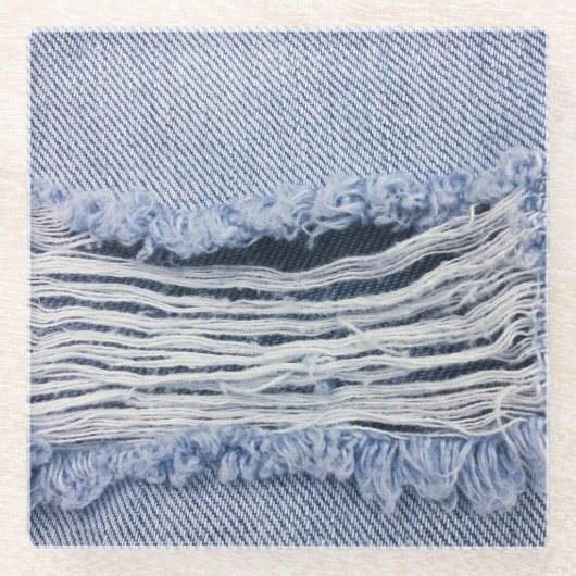 淡いブルーの破れたジーンズのテクスチャ ガラスコースター (正面)