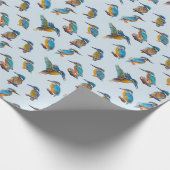 淡いブルーの背景で絵を描かれるカワセミ ラッピングペーパー (角)
