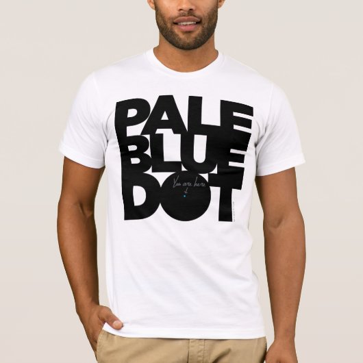 淡いブルー Tシャツ (正面)