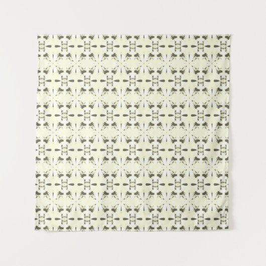 淡い灰ピンクの装飾品 タペストリー (正面)