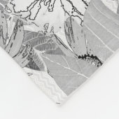 淡い灰色の背景に白い花 フリースブランケット (角)