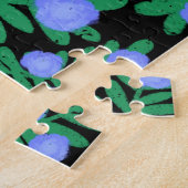 淡い紫のフローラの花と緑の葉植物 ジグソーパズル (側面)