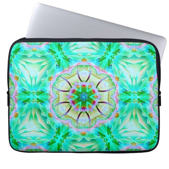 淡い緑の粒状のテクスチャ、花の万華鏡のように千変万化するパターンt ラップトップスリーブ (正面)