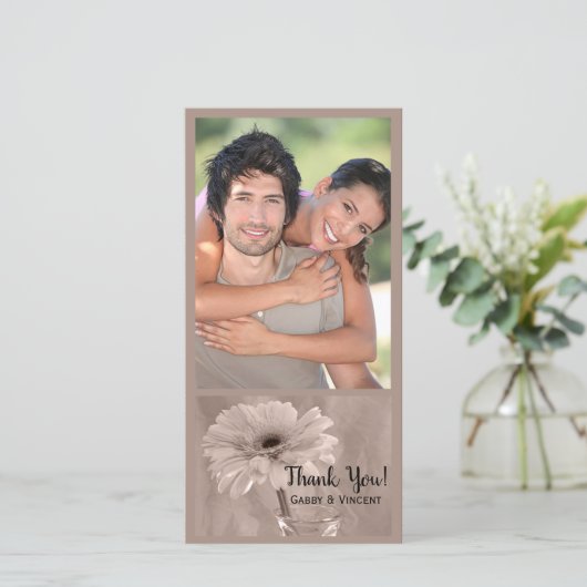 淡い色のピンク色のデイジーの結婚ありがとう サンキューカード (スタンド正面)