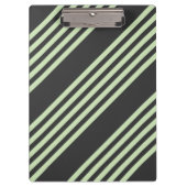 淡い色の緑と炭の五つストライプ模様 クリップボード (正面)