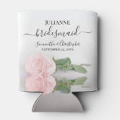 淡い色の赤面ピンクローズエレガントブリデシュ結婚ーズ 缶クーラー (裏面)