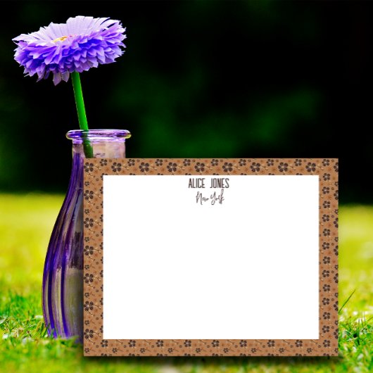 淡い茶色の柄の自然花 ノートパッド