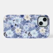 淡い青い花柄 iPhone 15ケース (裏面横)