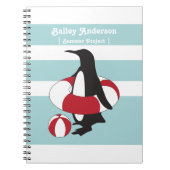 淡い青のかわいい漫画ペンギンが泳ぐ子供 ノートブック (正面)