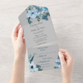 淡い青の水彩花模様（パステルグレイの背景） オールインワン招待状 (貼ってはがせる)