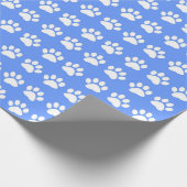 淡い青の背景に白い手をプリント ラッピングペーパー (角)