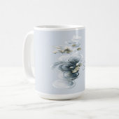 淡い青の蓮の花と蓮の葉の静けさ コーヒーマグカップ (正面左)