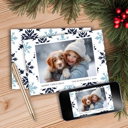 淡い青の雪の結晶の写真 シーズンカード