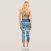 淡い青、白、灰色の穏やかな潮 カプリレギンス (裏面)