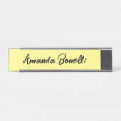 淡い黄色のプレーンシンプルミニマル書道 デスクネームプレート (正面)