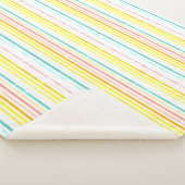 淡色のストライプデザイン シェルパブランケット (3/4)