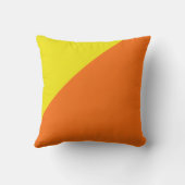 淡黄色とオレンジ色の背景 クッション (裏面)