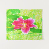 深いかわいらしピンクスターガーザーリリオンライムグリーン タペストリー (正面(横))